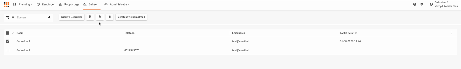 Bulkacties in het gebruikersoverzicht met de knop Verstuur welkomstmail
