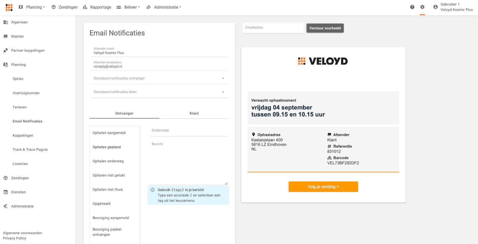 De pagina Email Notificaties met de tabbladen Ontvanger en Klant, links de lijst met momenten en rechts het onderwerp, het bericht en een voorbeeld van de notificatie