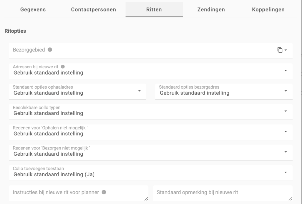 Het tabblad Ritten van een klant met het blok Ritopties, met onder meer Adressen bij nieuwe rit, Beschikbare collo typen, Instructies bij nieuwe rit voor planner en Standaard opmerking bij nieuwe rit
