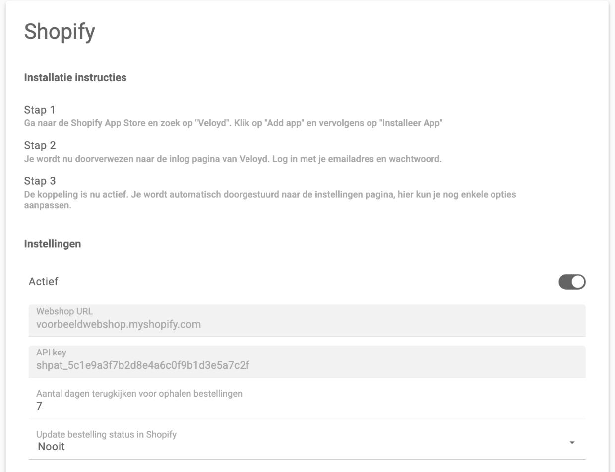 De instellingen van Shopify met Actief aan en de automatisch ingevulde Webshop URL en API key